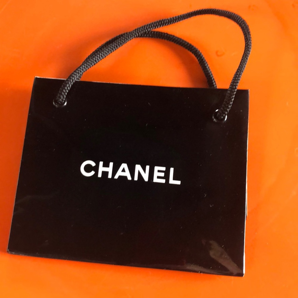 Chanel paper shopping bag - shiny patent!